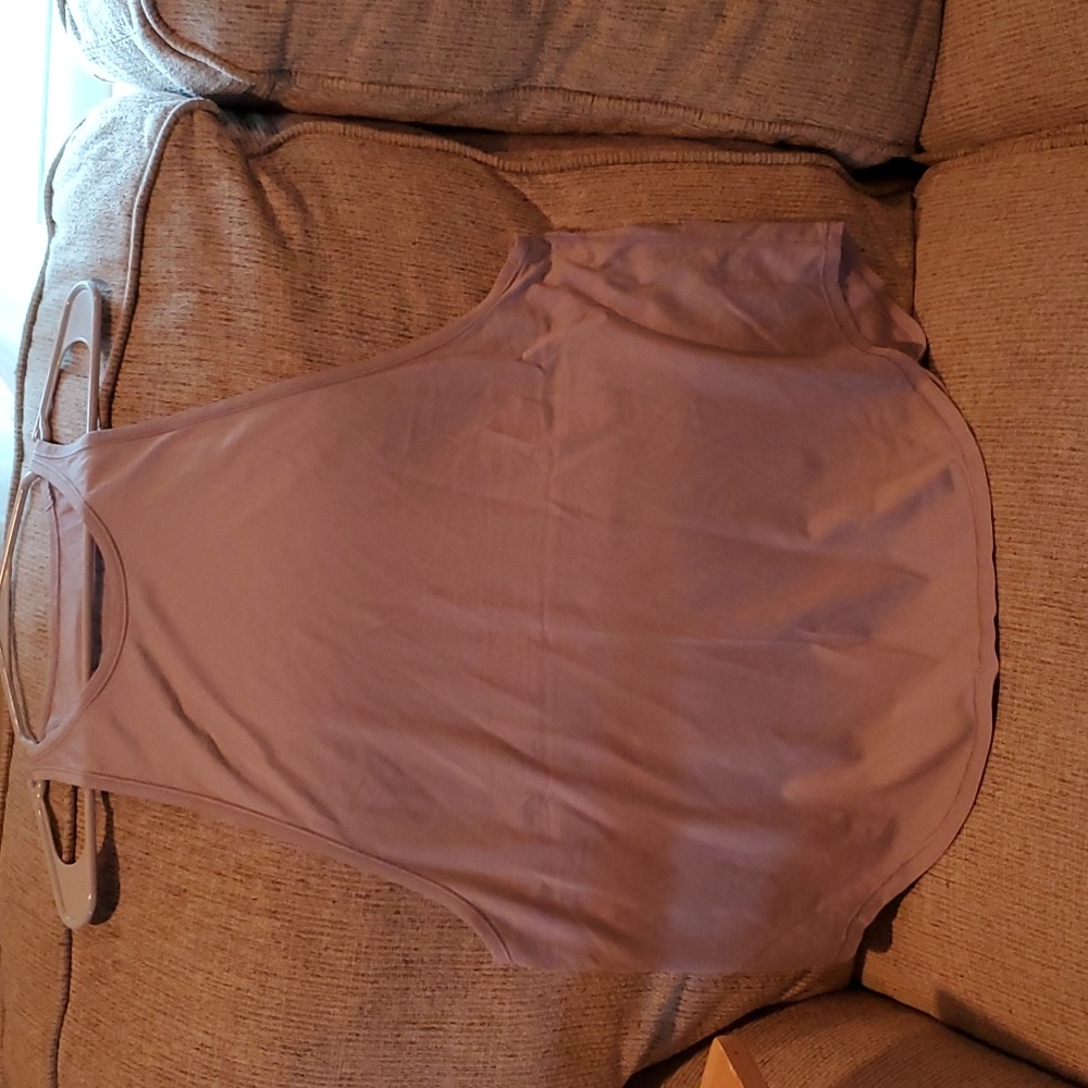 Lululemon muscle top